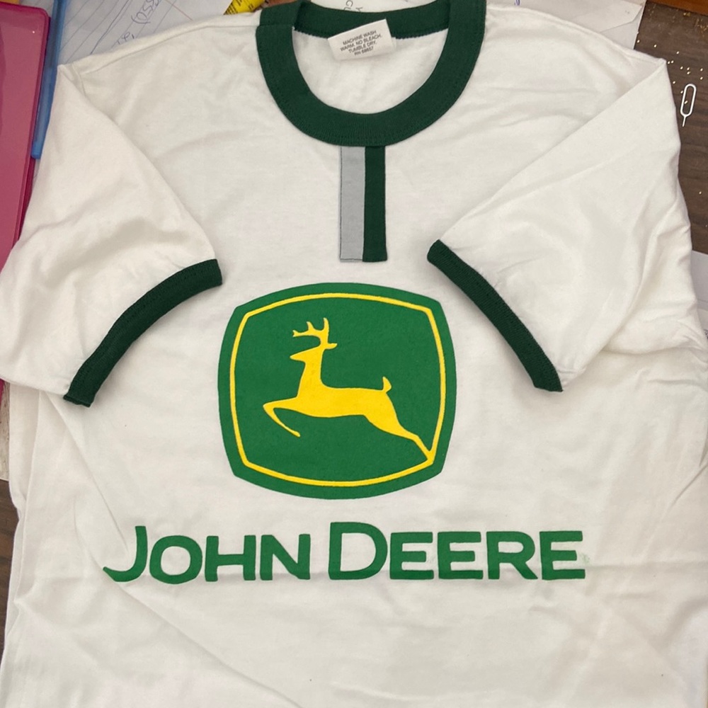 John Deere T shirt nwot Smoke free home